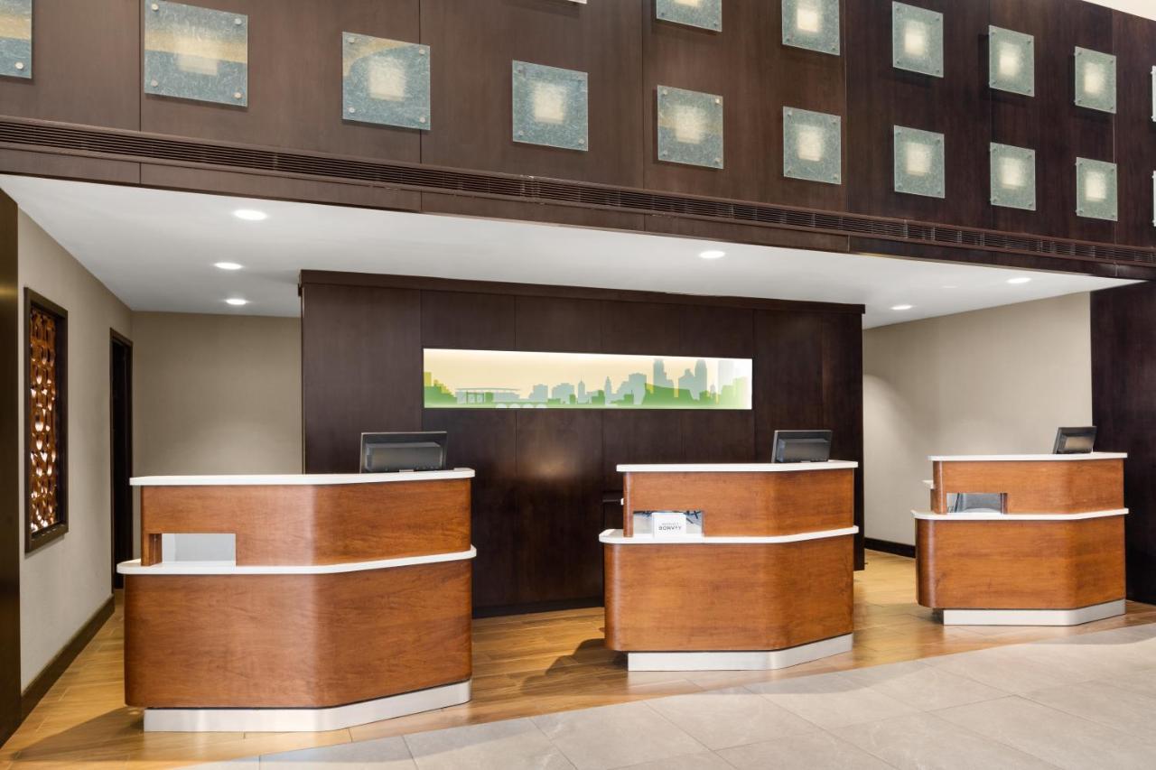 Courtyard By Marriott Minneapolis Downtown Exterior photo