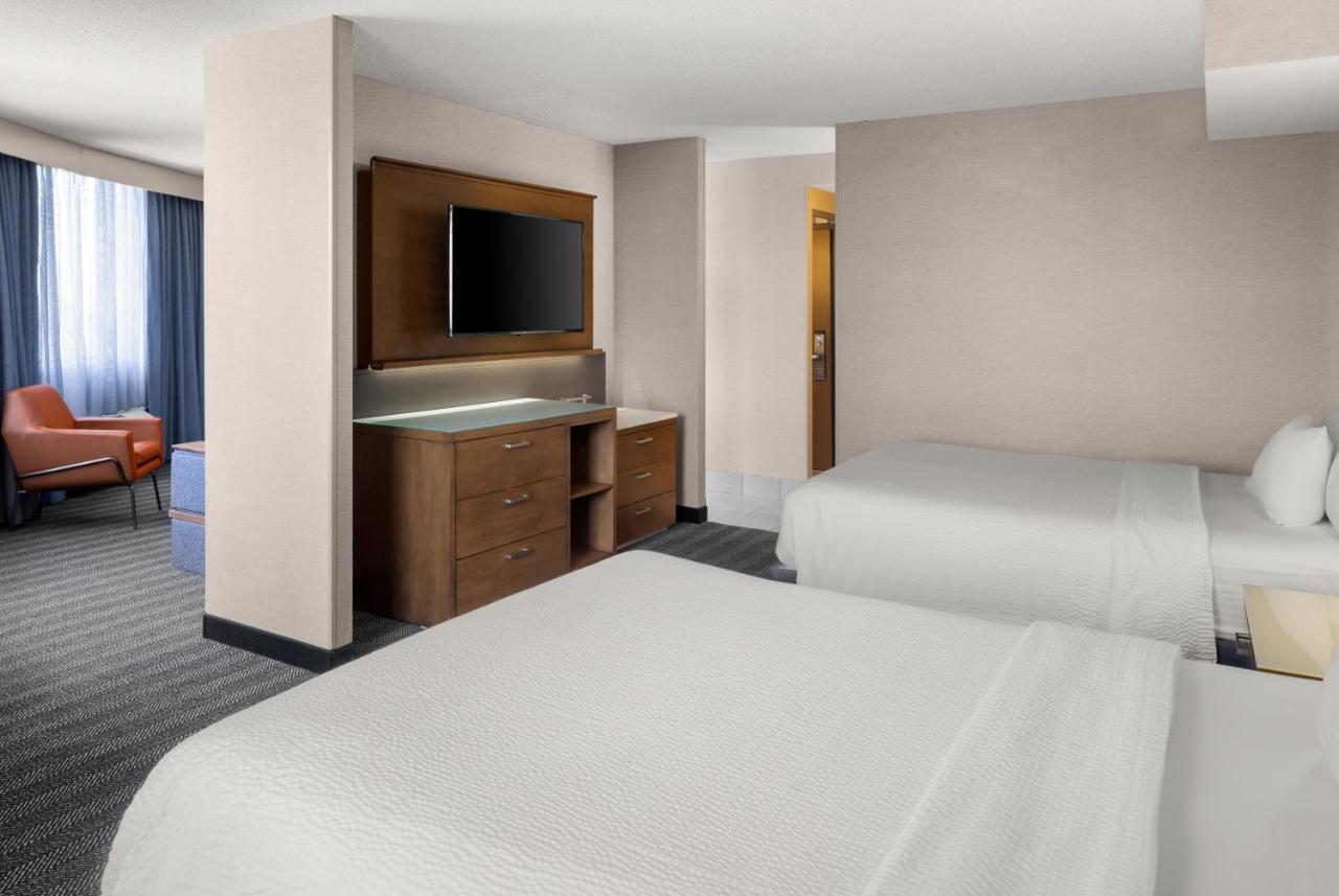 Courtyard By Marriott Minneapolis Downtown Exterior photo
