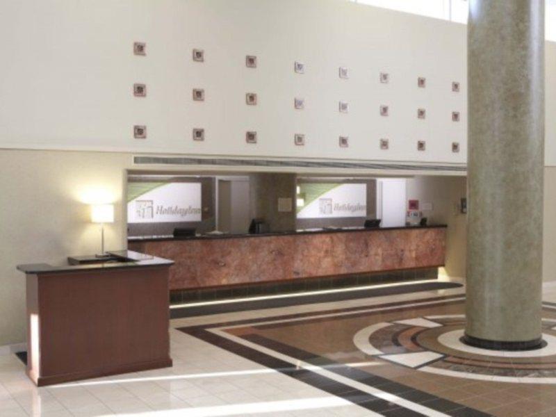 Courtyard By Marriott Minneapolis Downtown Interior photo